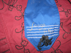 favors 001