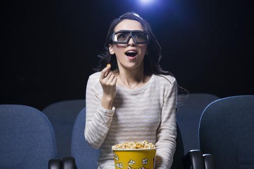 8 Ways to Embrace JOMO: The Joy of Missing Out