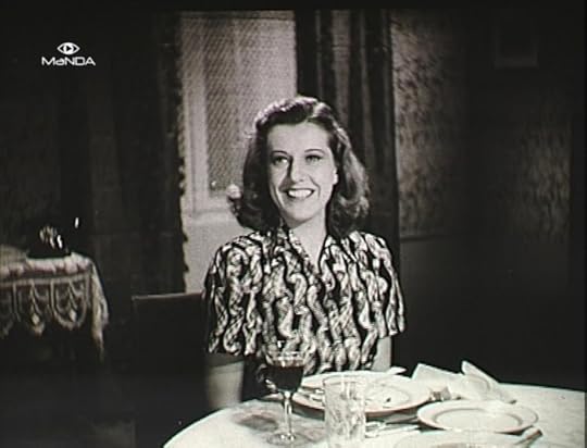 Mi abuela era actriz. Ayer la vi por primera vez en una película húngara.