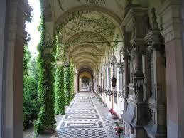 Great things to do in Zagreb, Croatia. Mirogoj Cemetary.