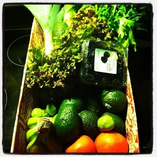 I'm grateful for our local weekly organic veggie club, @madorganics, and its beautiful owner, Melissa, who I am honored to also call my friend. #365grateful #greensmoothies #cheesehead #gopack