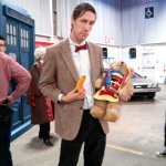 Tristan the Teddy Bear meets the Cosplayer