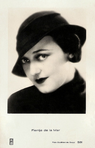 Fien de la Mar
