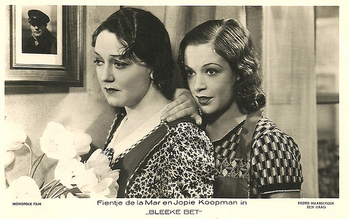 Fien de la Mar & Jopie Koopman in Bleeke Bet