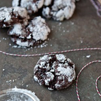 Chocolate Peppermint Crackle Cookies