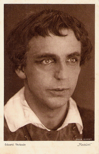 Eduard Verkade as Hamlet