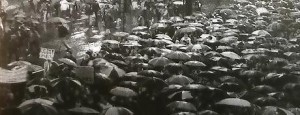 Những chiếc ô - Biểu tình ở Leipzig 1989