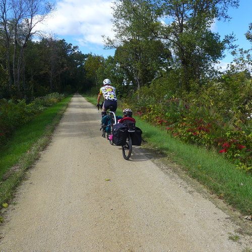 Cycling between Kendall and tunnel #1 - towing a Weehoo trailer
