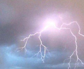 lighteningOctoberIsrael