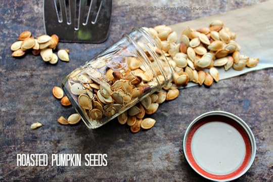 Roasted-Pumpkin-Seeds-in-a-Jar