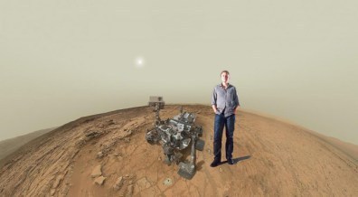 elon-musk-on-mars-curiosity-self-640x353