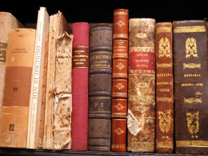 FREE IMAGE OF OLD BOOKS