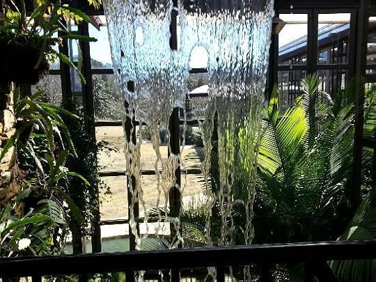 Another view of the waterfall.