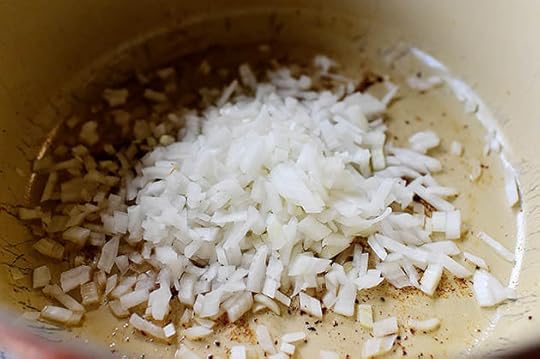 Cheesy Cauliflower Soup