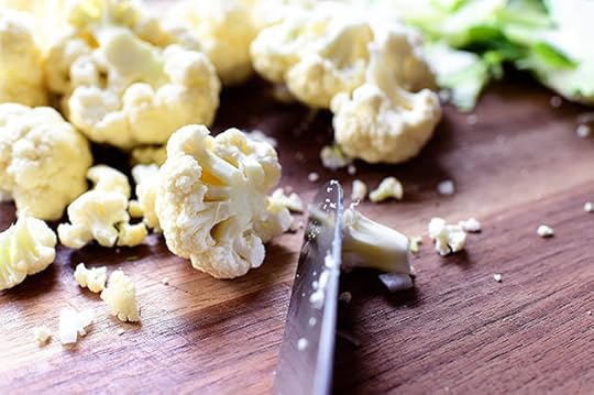 Cheesy Cauliflower Soup
