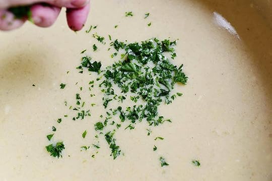 Cheesy Cauliflower Soup