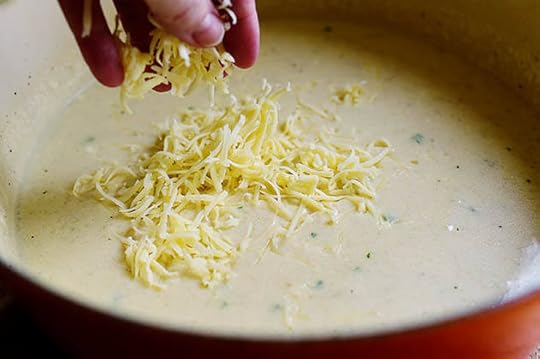 Cheesy Cauliflower Soup