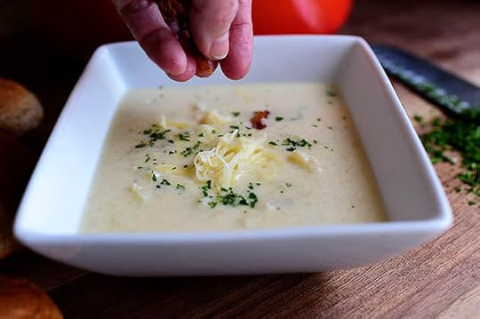 Cheesy Cauliflower Soup