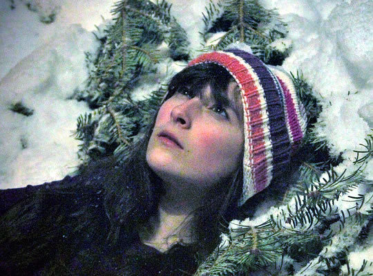 Brain Scans Reveal Why Up To One in Six People Get SAD in Winter