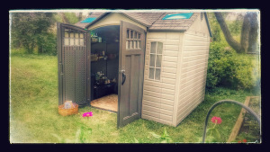 Isn't it cute? I can already see my soon-to-be-born grandson using it for a playhouse.