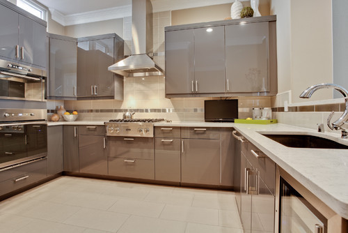 contemporary kitchen Kitchen Renovation 101: A Crash Course in Countertop Materials