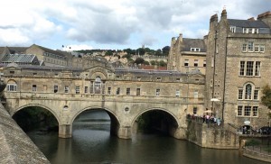 Pulteney Bridge, that spans the Avon River in Bath.