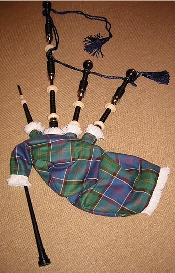 Yuletide: Great Highlands Bagpipe 001.jpg