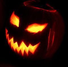 240px-Jack-o'-Lantern_2003-10-31