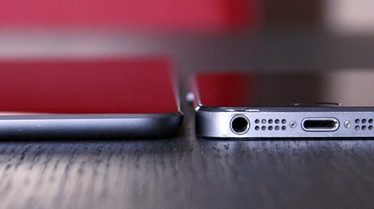 iPadAir2_iPhone5S_thick