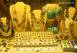 Venice jewelry store display