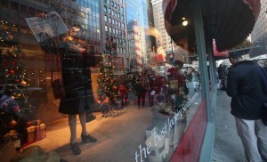 Macys+Famous+Christmas+Store+Windows+Display+q64IbirJCdUl