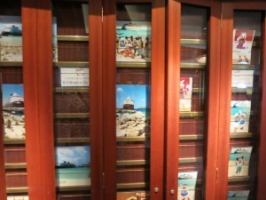 You may also purchase stock photos of the ship and of characters. 