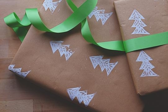 Printed-Gift-Wrap9