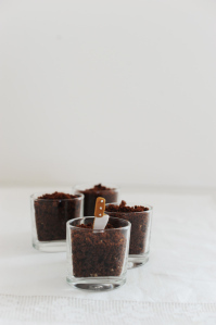 Bicchierini di cioccolato https://gikitchen.wordpress.com/2014/10/28/bicchierini-halloween-cioccolato