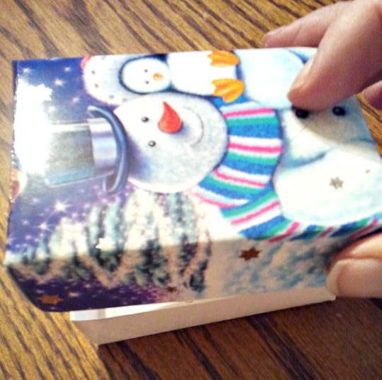 Putting Christmas card box together