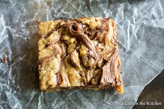 PEANUT BUTTER AND CHOCOLATE CHIP NUTELLA SWIRLED BLONDIES
