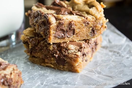 PEANUT BUTTER AND CHOCOLATE CHIP NUTELLA SWIRLED BLONDIES