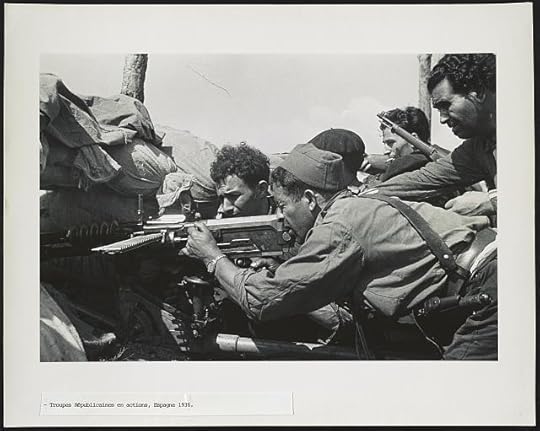Spain Fighting 2: 5 soldiers aiming gun. Photo by CHIM, 1936. © Estate of David Seymour (CHIM)/Magnum, http://hdl.loc.gov/loc.pnp/ppmsca.38033