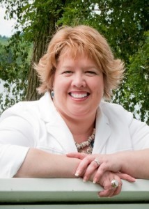 392_Lisa_-_Author_shot_2