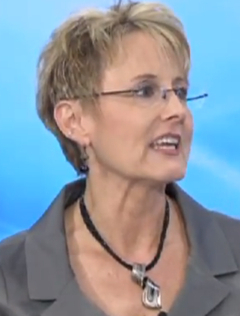 Carrie-Gordon-Earrl
