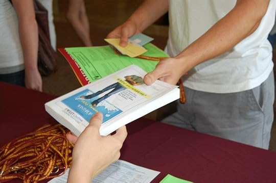 Winthrop Students receives Where Am I Wearing