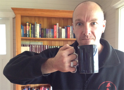 meandmug The ongoing mugging