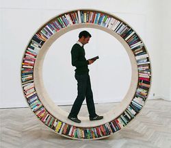 Circular-bookshelf