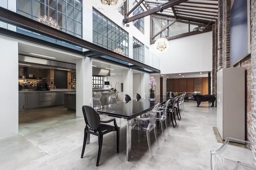 Violin Factory1