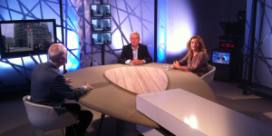 Jag och Cecilia Wikström (FP) diskuterar FRA's roll i massövervakningen på SVT2 kl 16:05 idag