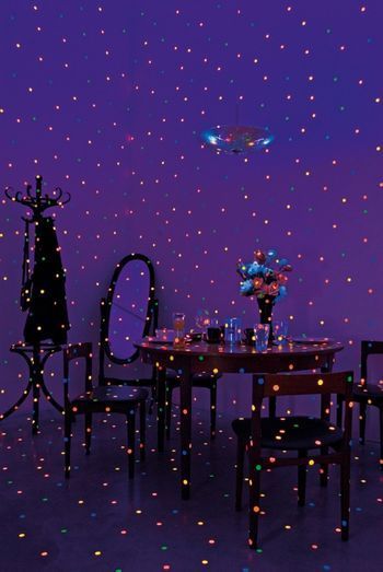 Yayoi kusama I'm Here, but Nothing 2000