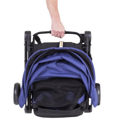 Flying from overseas for a Florida vacation with a baby? Here are a handful of stroller options for one parent to consider.