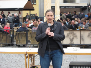 Anna Troberg kommer tala på Medborgarplatsen lördag 14.00