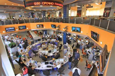800px-Newsroom_RIA_Novosti,_Moscow_2
