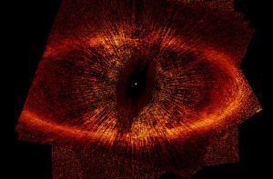 Fomalhaut_ring_hst_2004